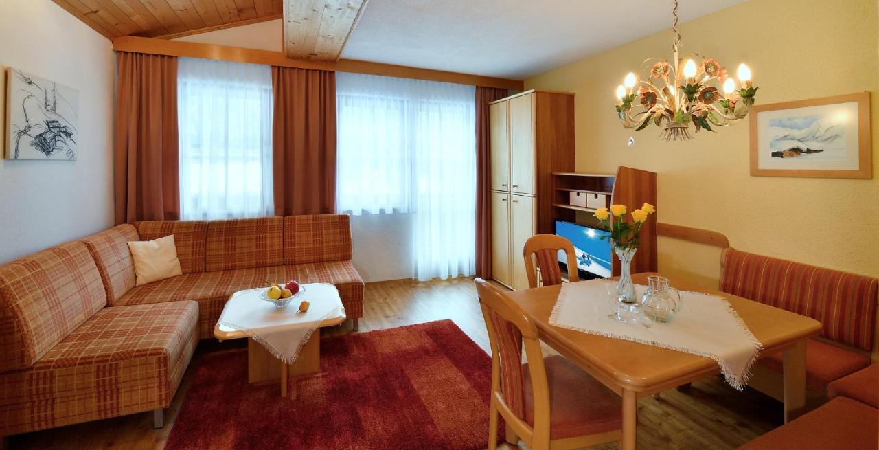 Bed and Breakfast Haus Christaldo Санкт-Антон-ам-Арльберг Экстерьер фото